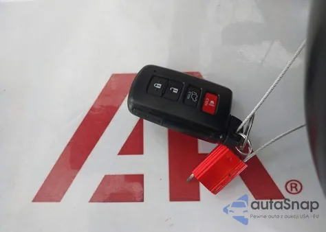 2018 Toyota Highlander Xle из США, поврежденный, VIN 5TDJZRFH8JS832423